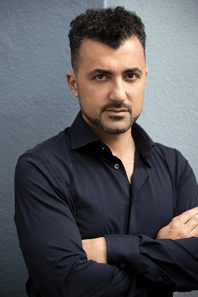 Özcan Akyol te gast in de eerste aflevering van VPRO Zomergasten