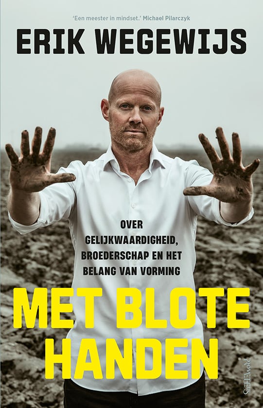 Met blote handen